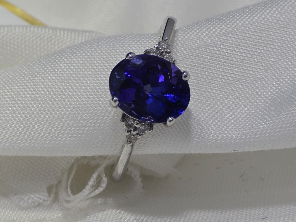Tanzanite jewelry piece